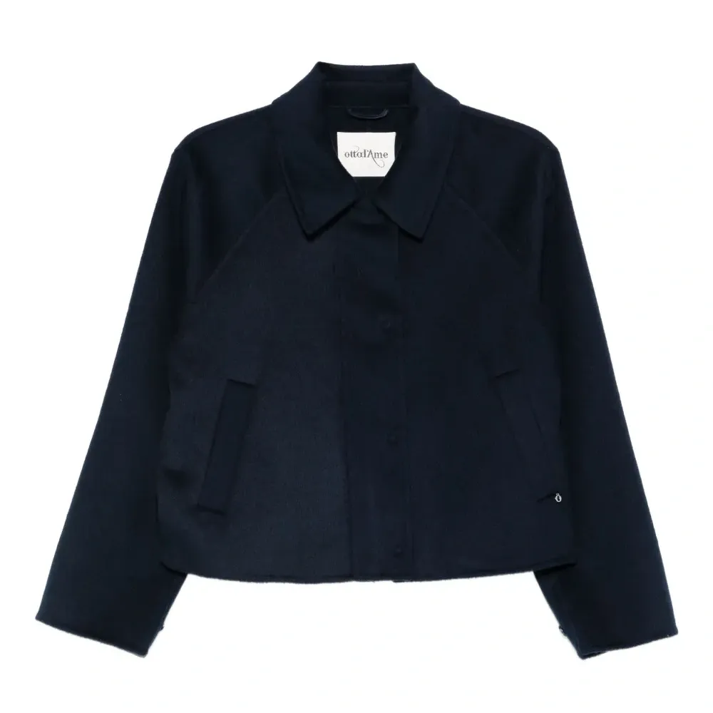 Короткая куртка с рукавами реглан