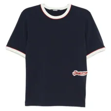 Футболка с вышитым логотипом