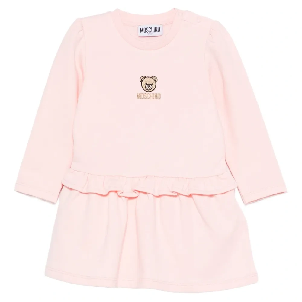 Платье с оборками и вышивкой