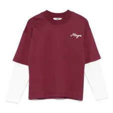 Футболка с вышитым логотипом