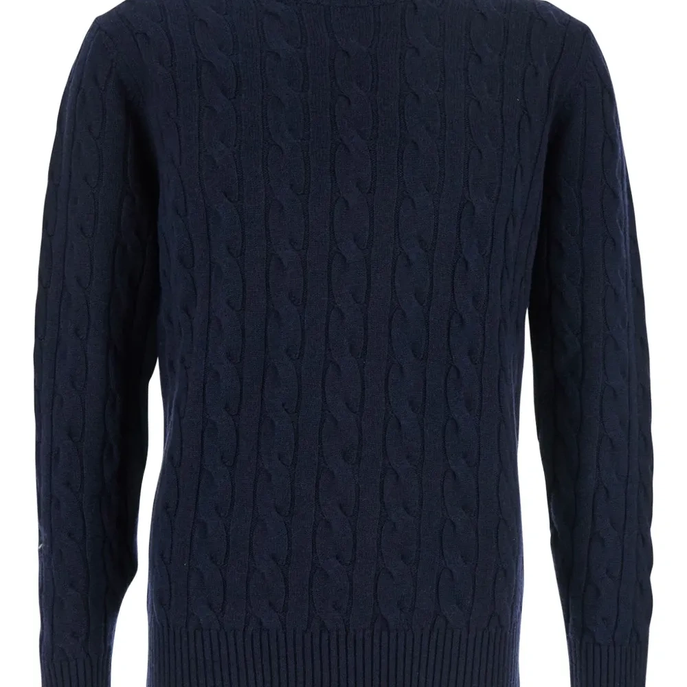 Свитер фактурной вязки с круглым вырезом