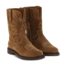 Замшевые ботинки