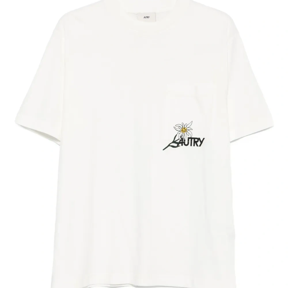 Футболка с цветочной вышивкой