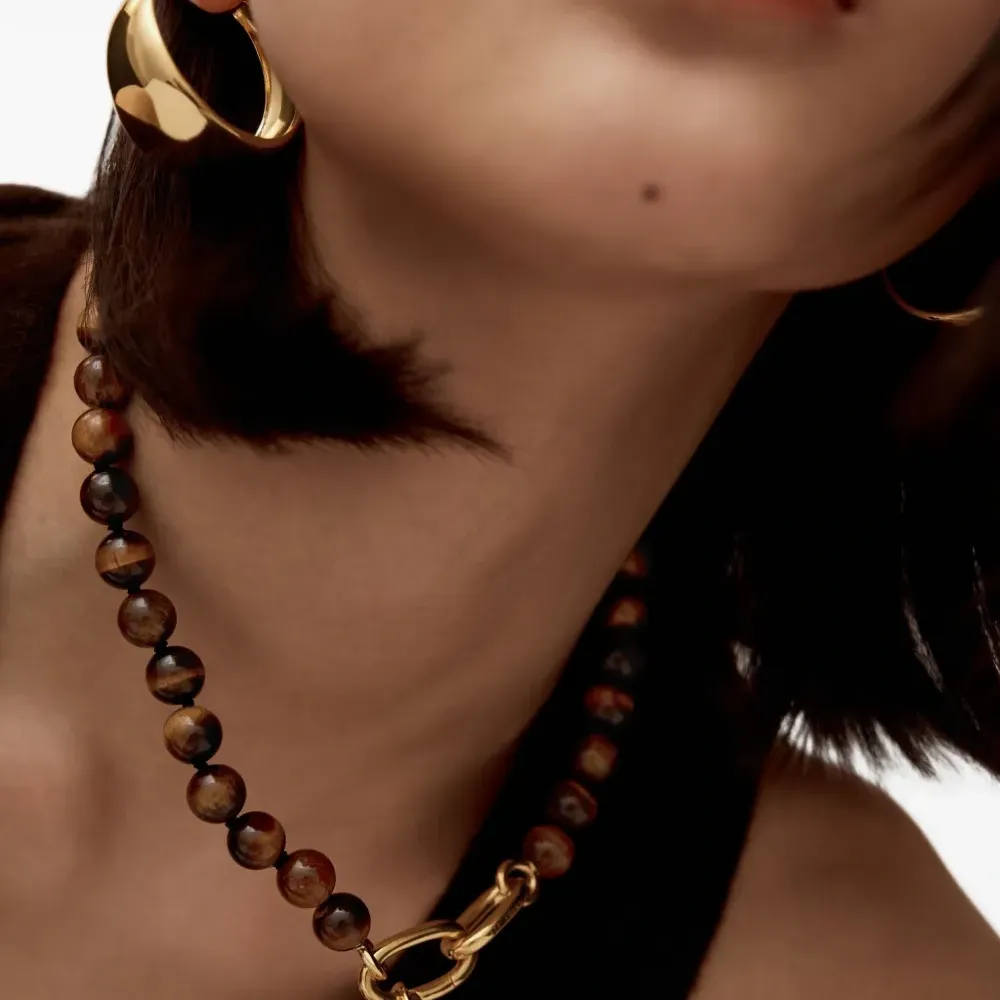 Позолоченная подвеска с тигровым глазом