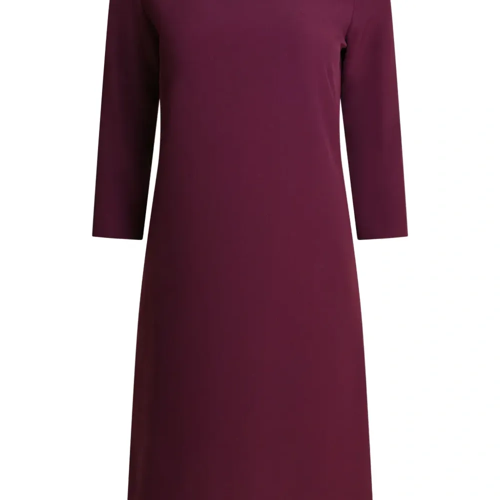 Платье миди с рукавами три четверти