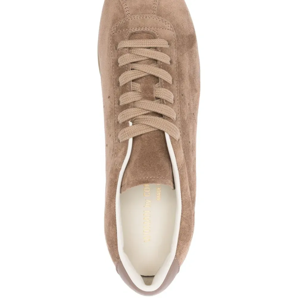 Кроссовки на шнуровке Кроссовки на шнуровке