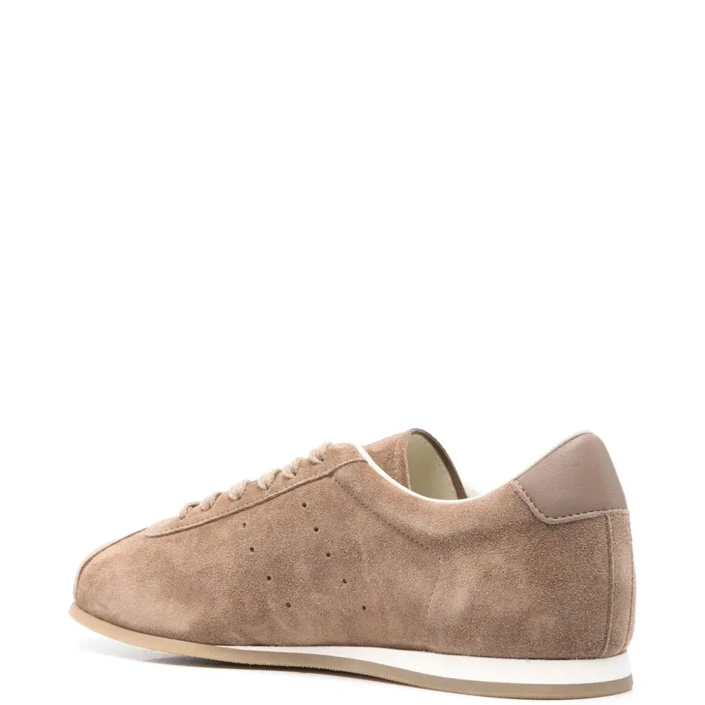 Кроссовки на шнуровке Кроссовки на шнуровке