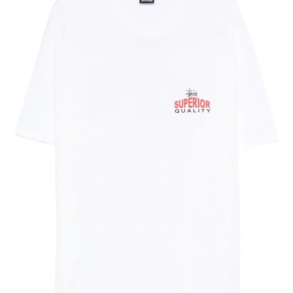 Футболка с графичным принтом