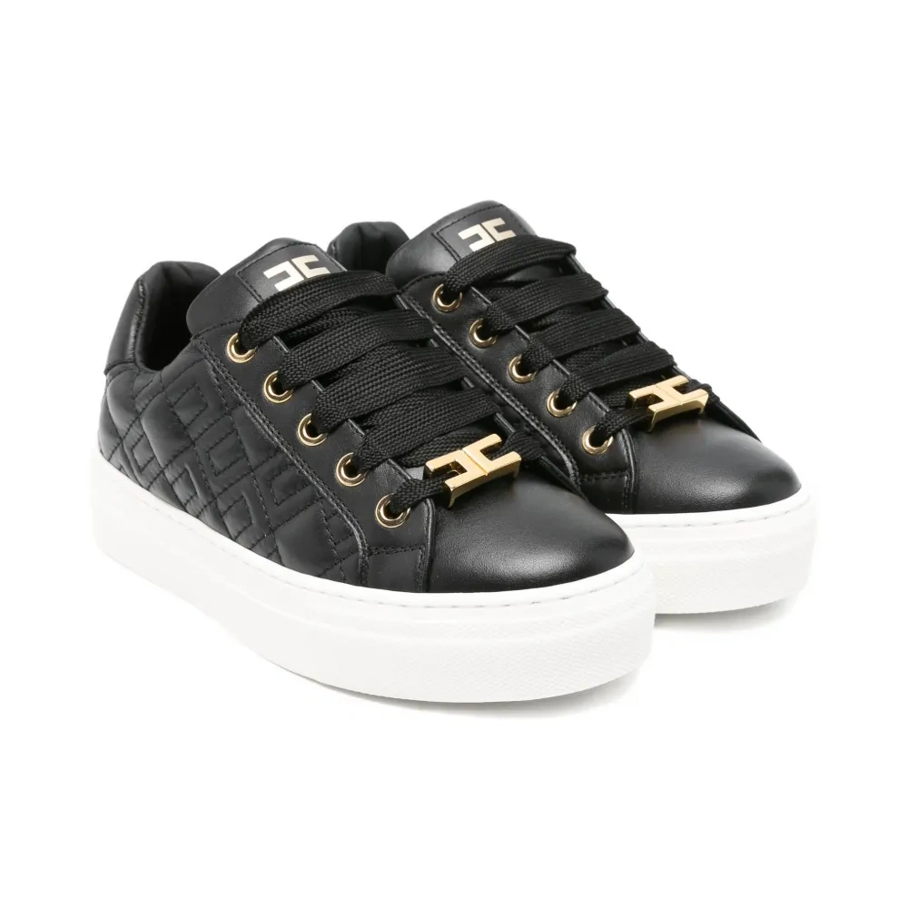 Стеганые кроссовки с логотипом