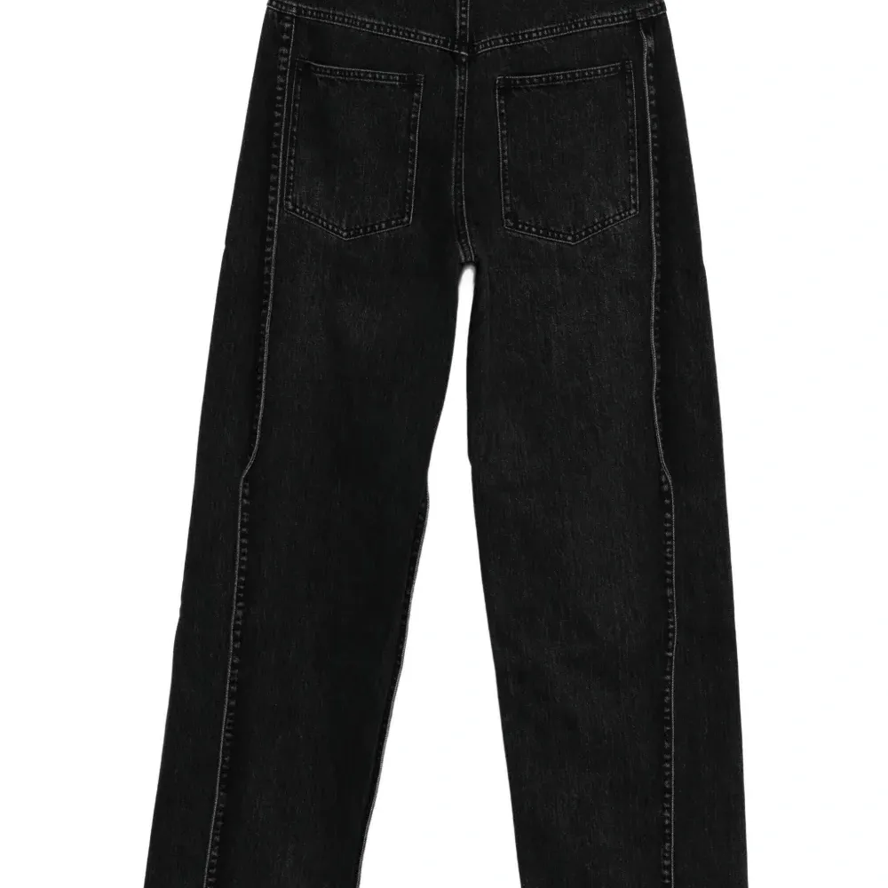 Джинсы со швами