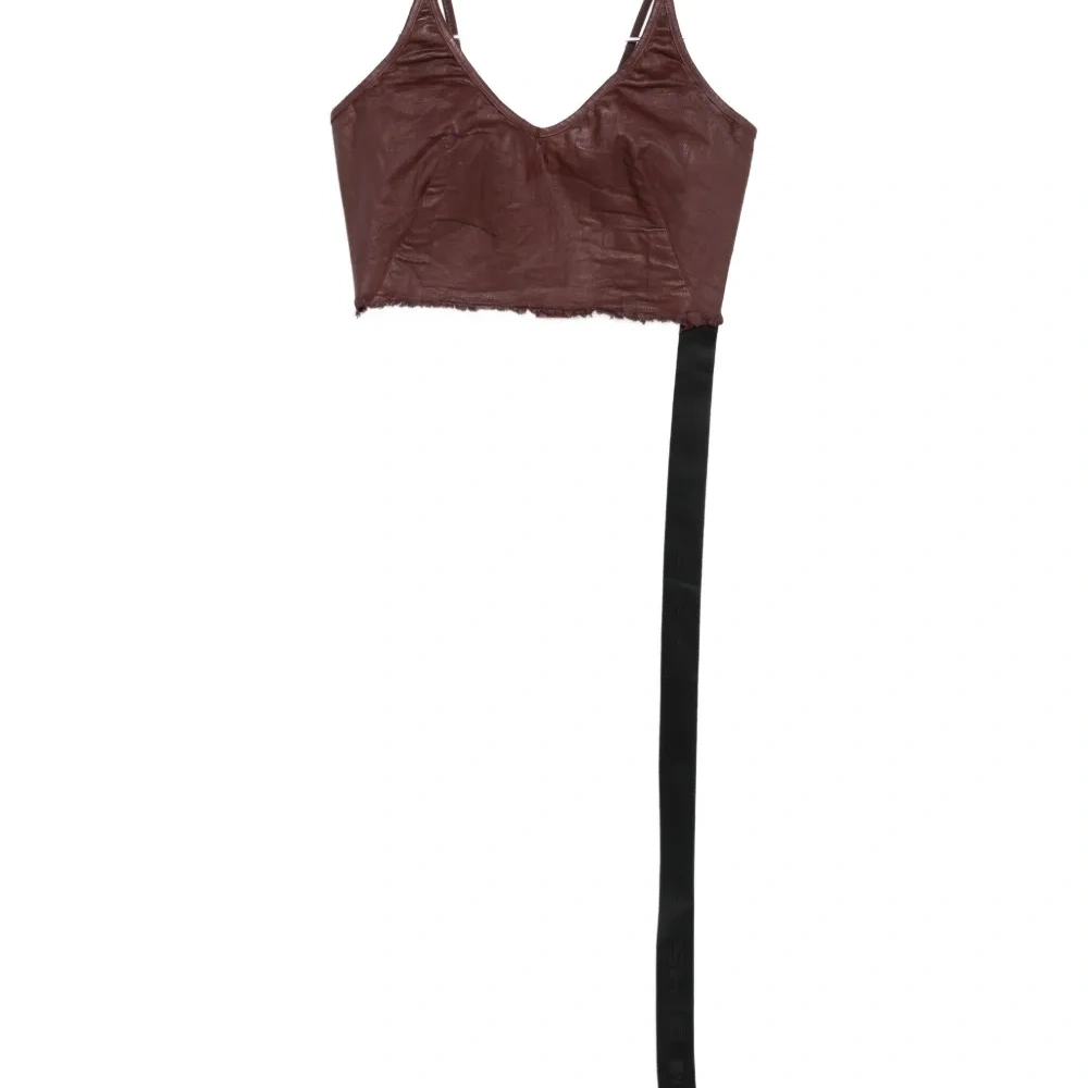 Укороченный топ с бахромой Укороченный топ с бахромой