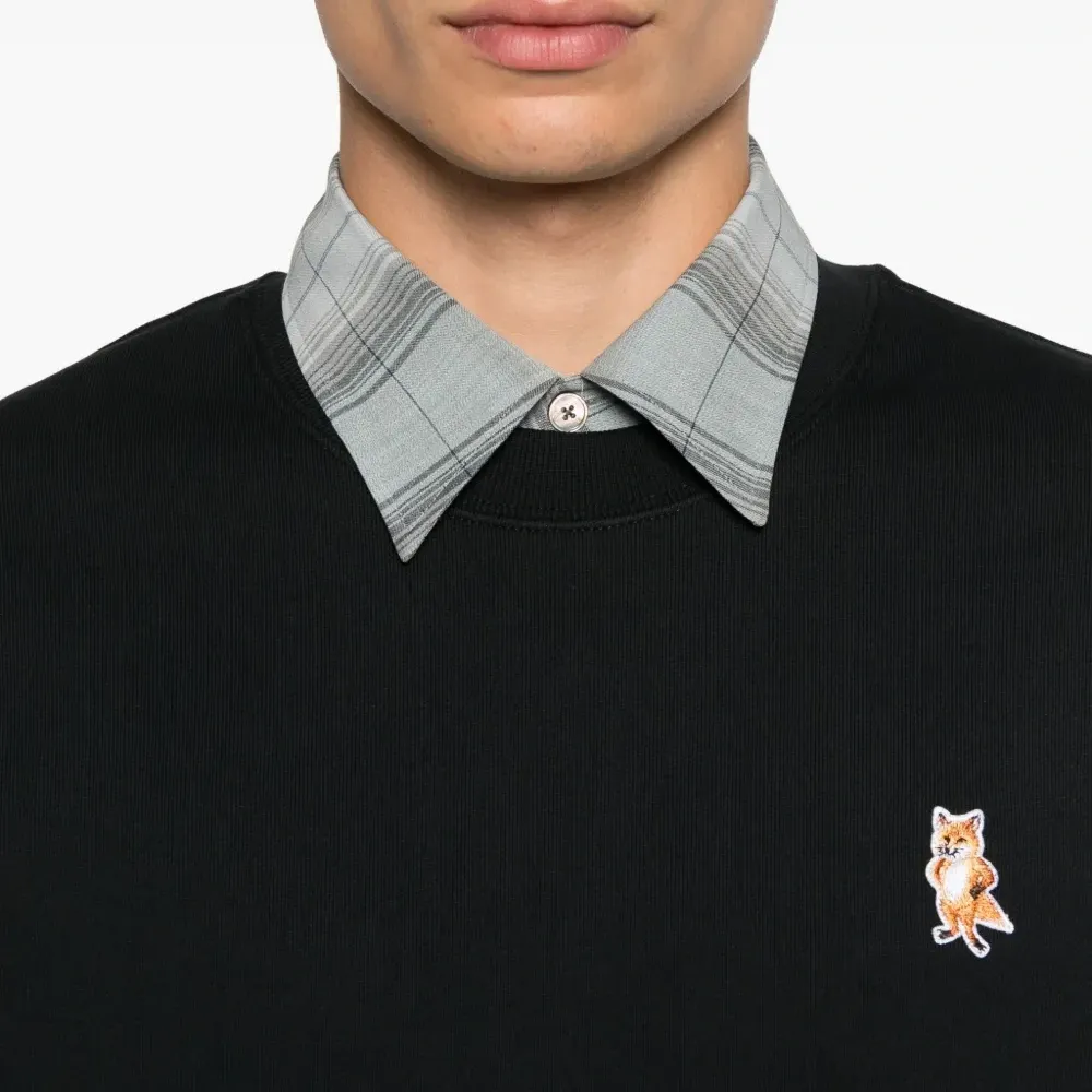 Толстовка с вышивкой