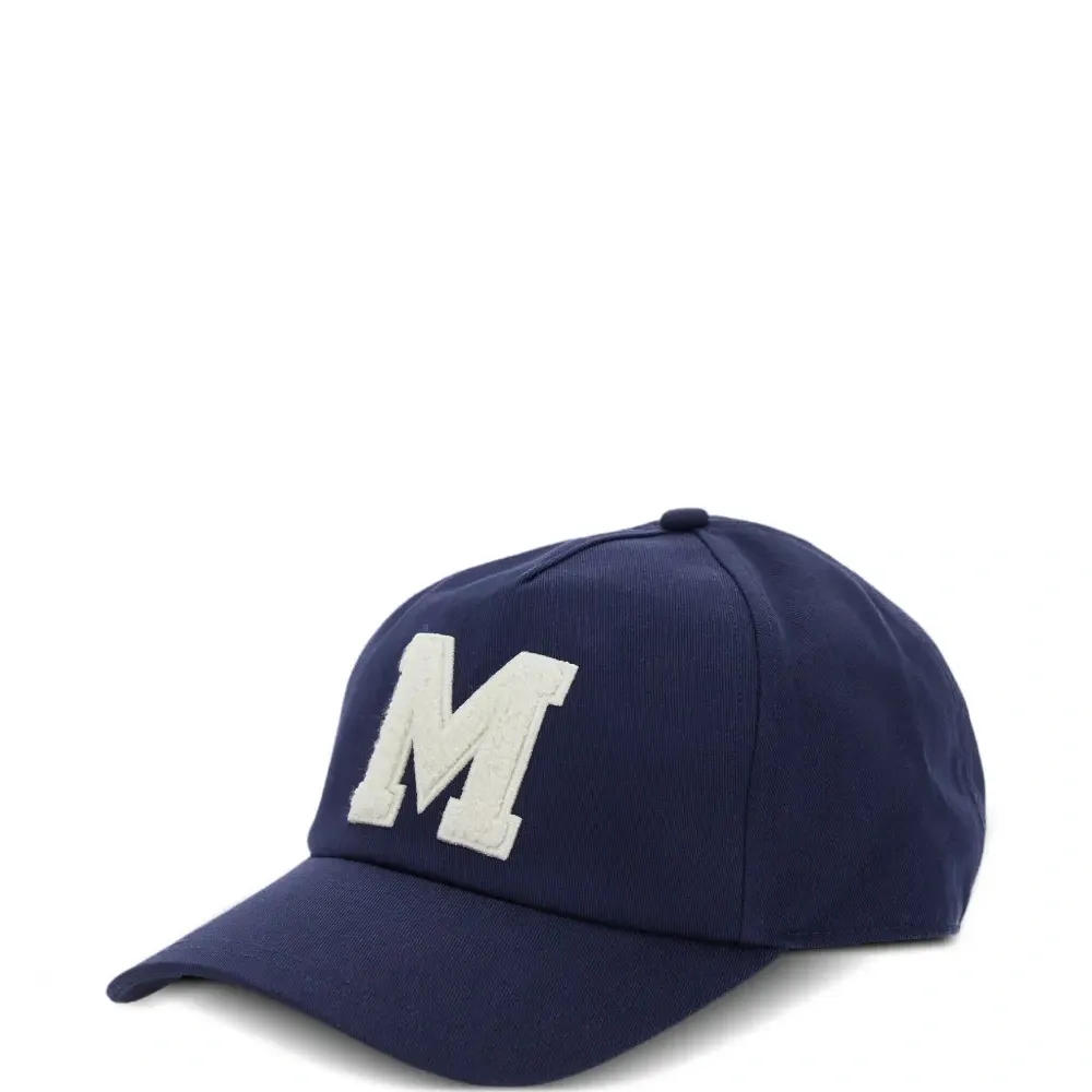 Бейсболка с вышитым логотипом