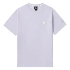 Футболка с вышитым логотипом