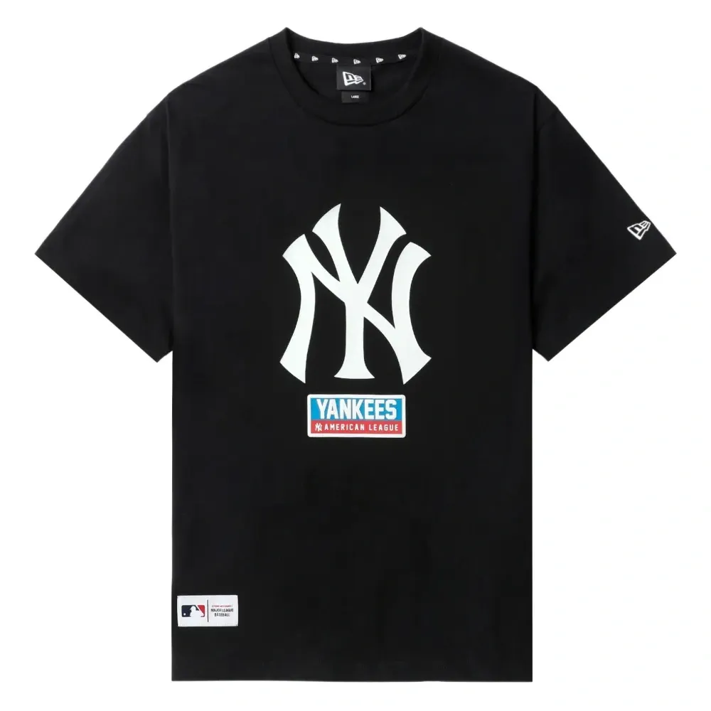 Футболка с логотипом