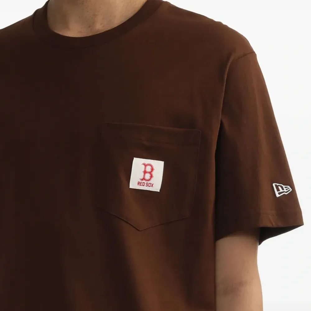 Футболка с карманом