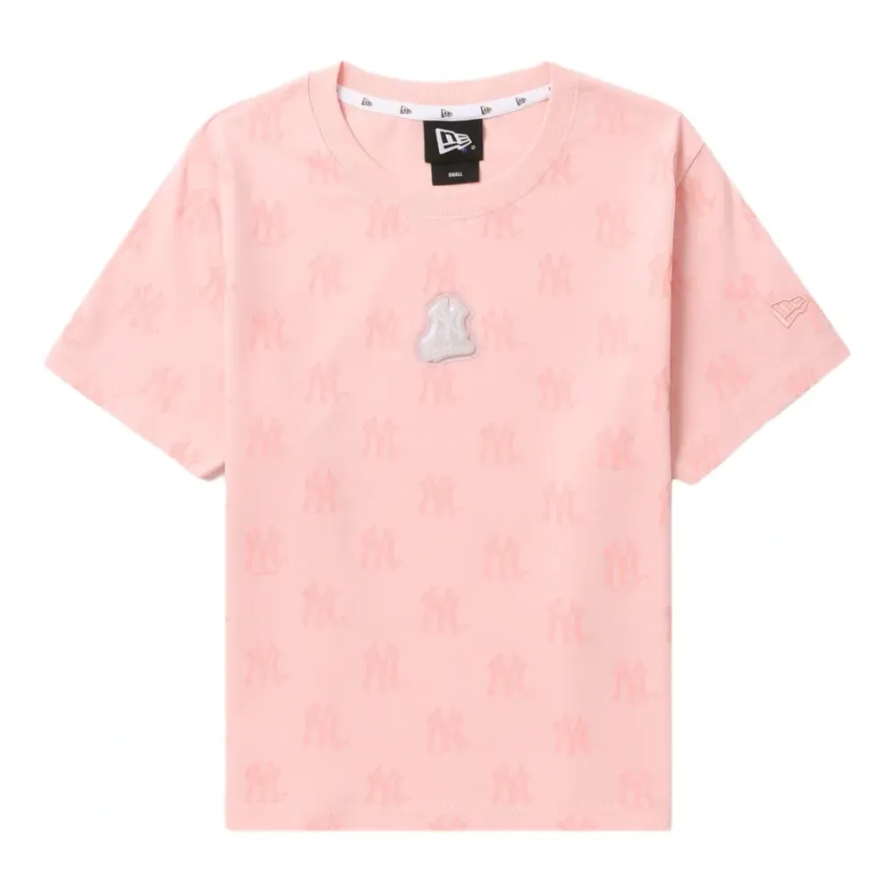 Футболка с логотипом