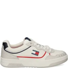 Кроссовки с логотипом