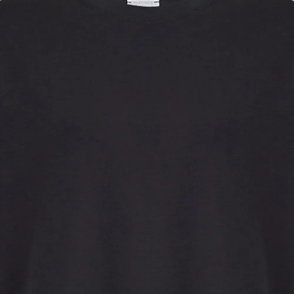 Футболка с круглым вырезом