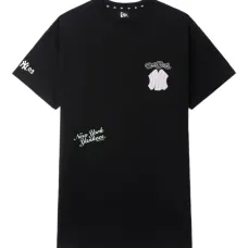 Футболка с логотипом