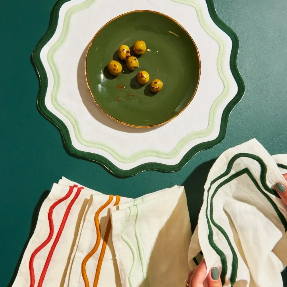 Набор из четырех льняных салфеток с фестонами