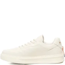 Кроссовки на шнуровке