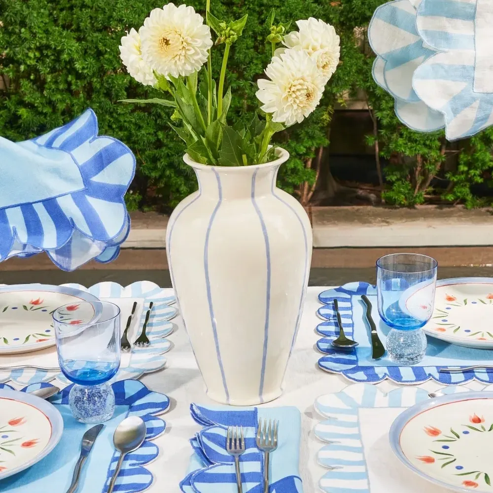 Набор из четырех льняных салфеток с фестонами