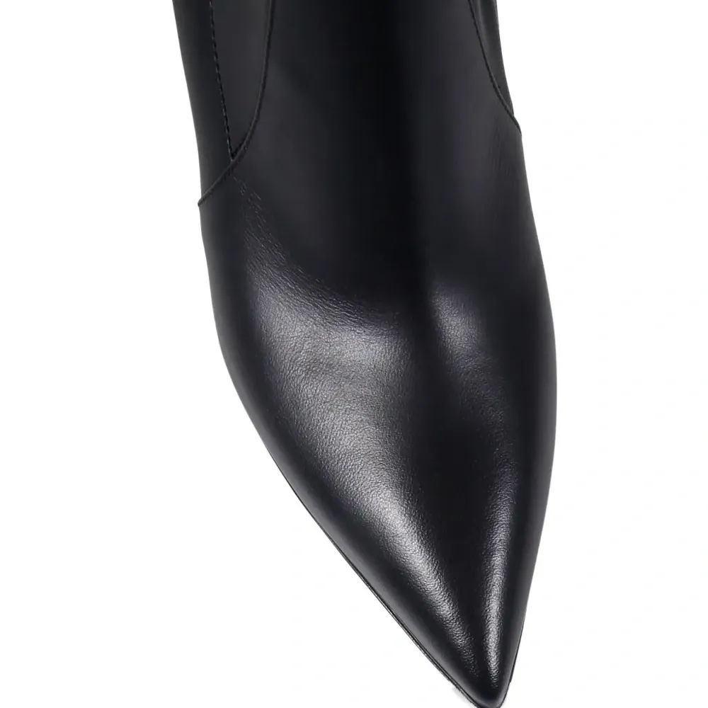 Ботильоны-носки Janet с заостренным носком Ботильоны-носки Janet с заостренным носком