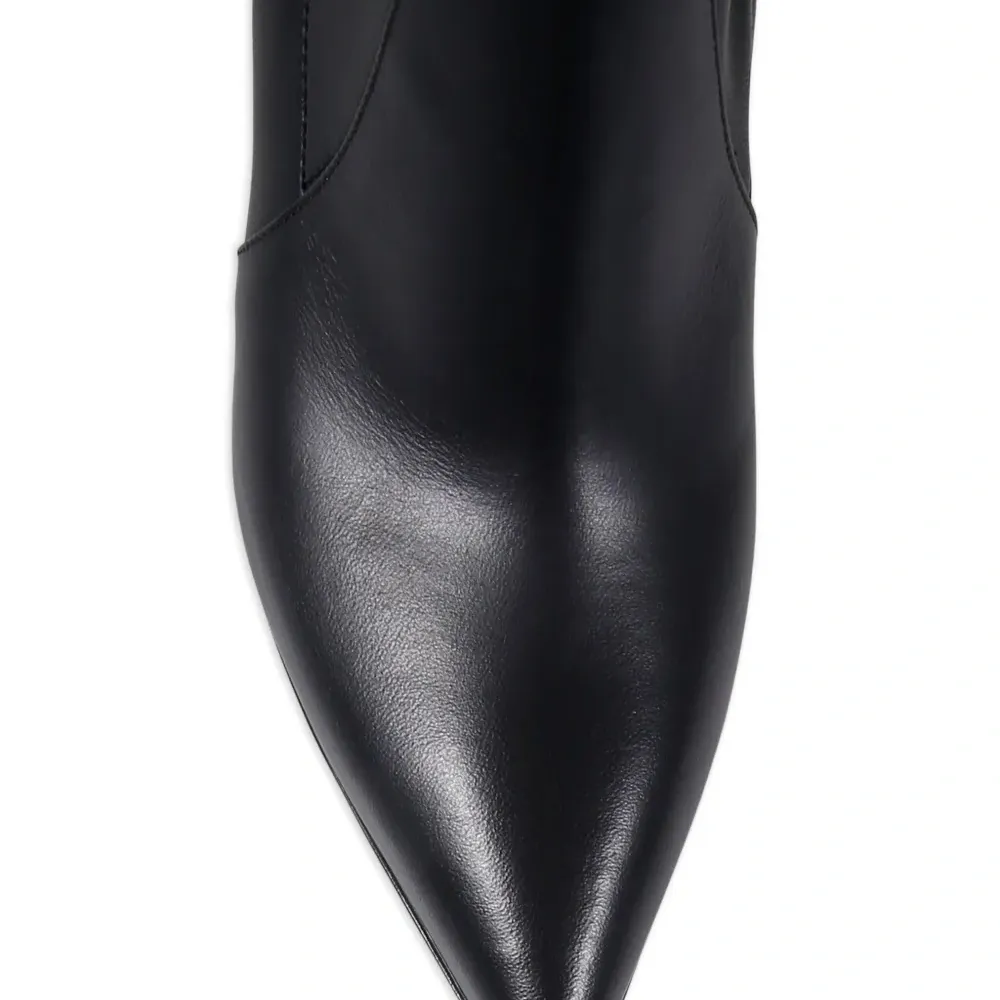 Ботильоны-носки Janet с заостренным носком Ботильоны-носки Janet с заостренным носком