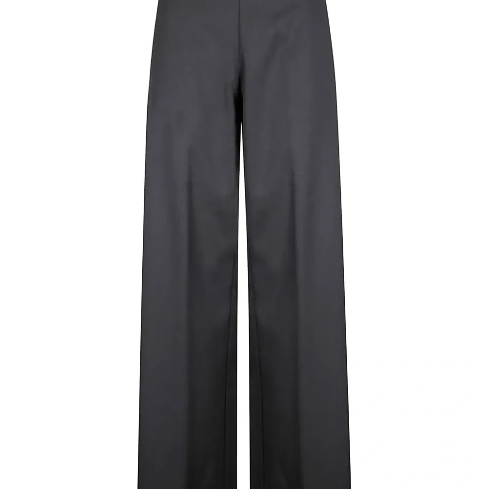 Брюки с карманами