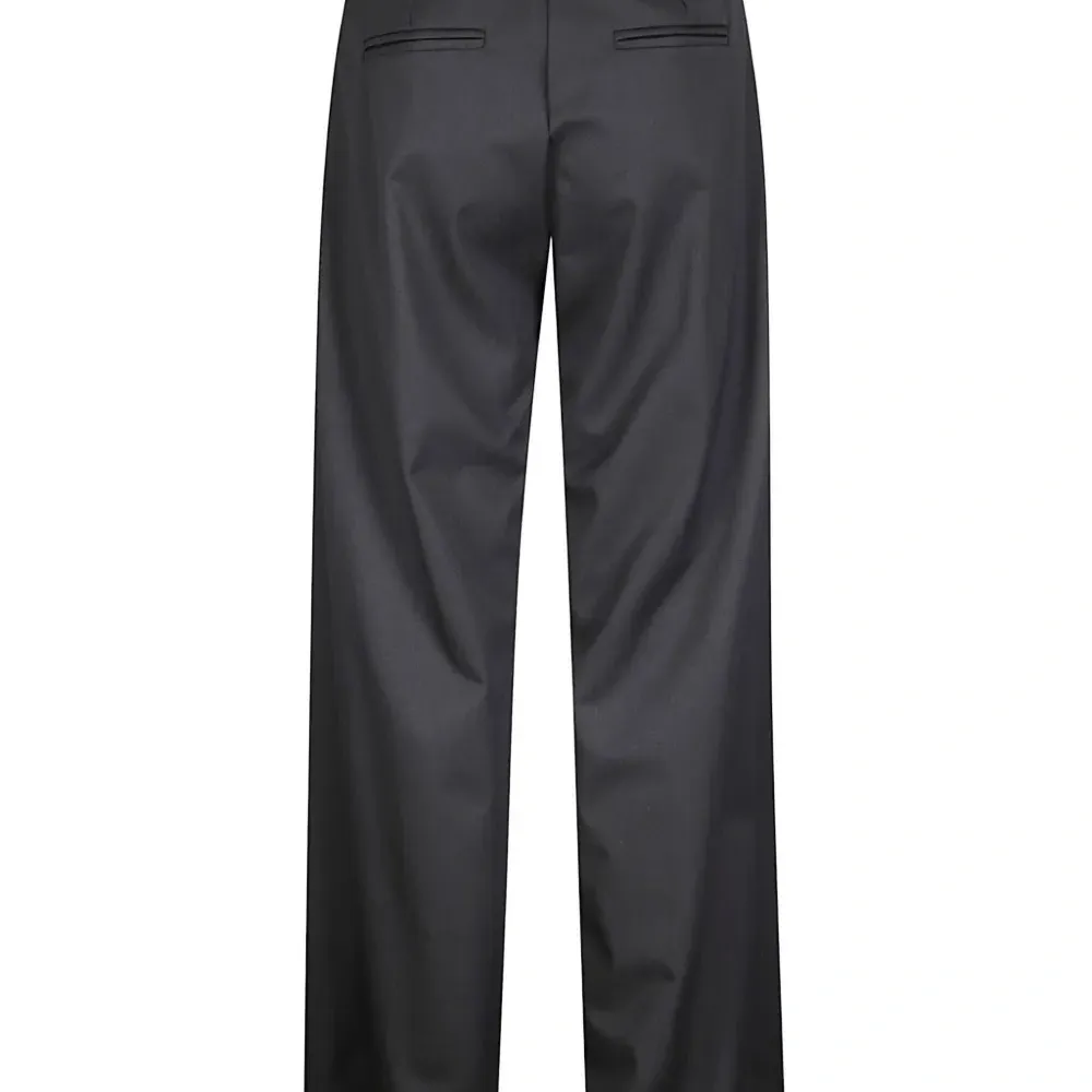 Брюки с карманами