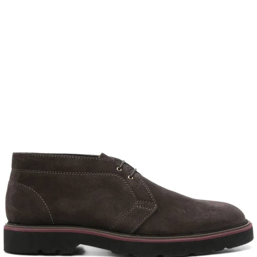 Ботинки на шнуровке