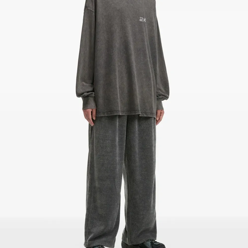 Футболка с длинными рукавами и выцветшим эффектом