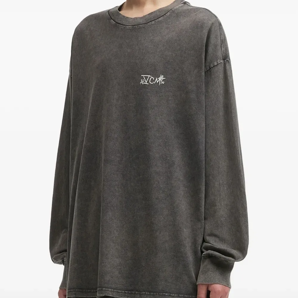 Футболка с длинными рукавами и выцветшим эффектом