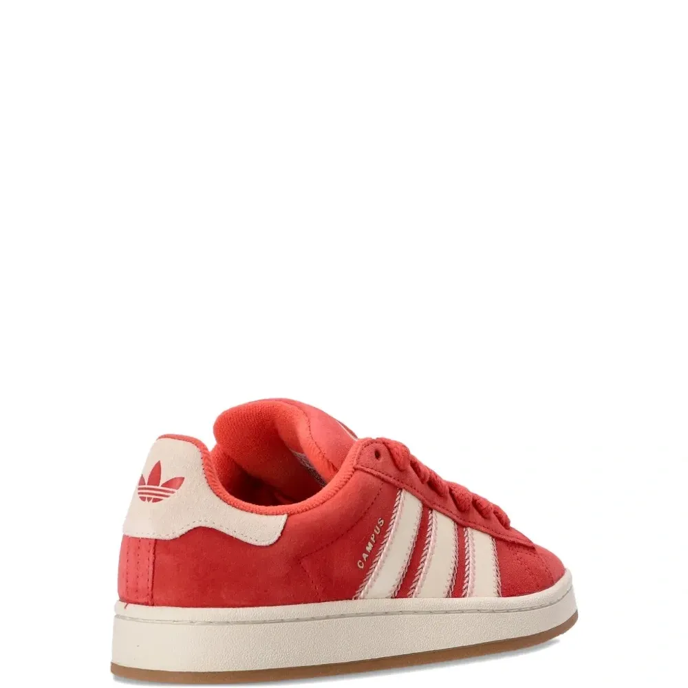 Кроссовки с полосками