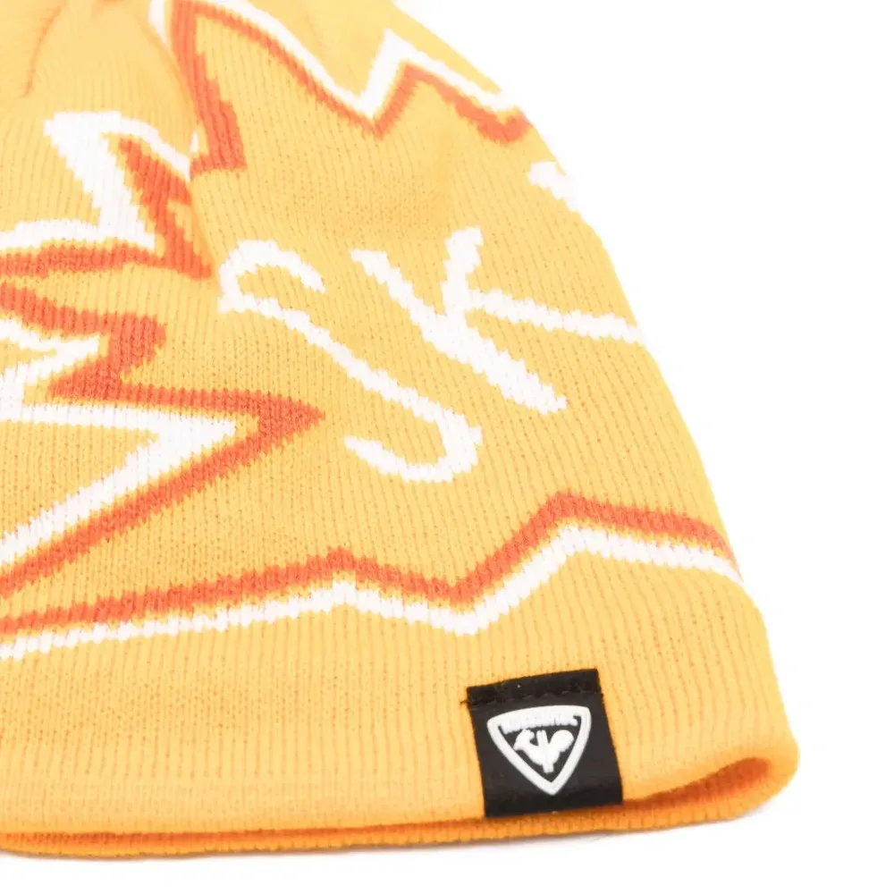 Шапка бини с помпоном Шапка бини с помпоном