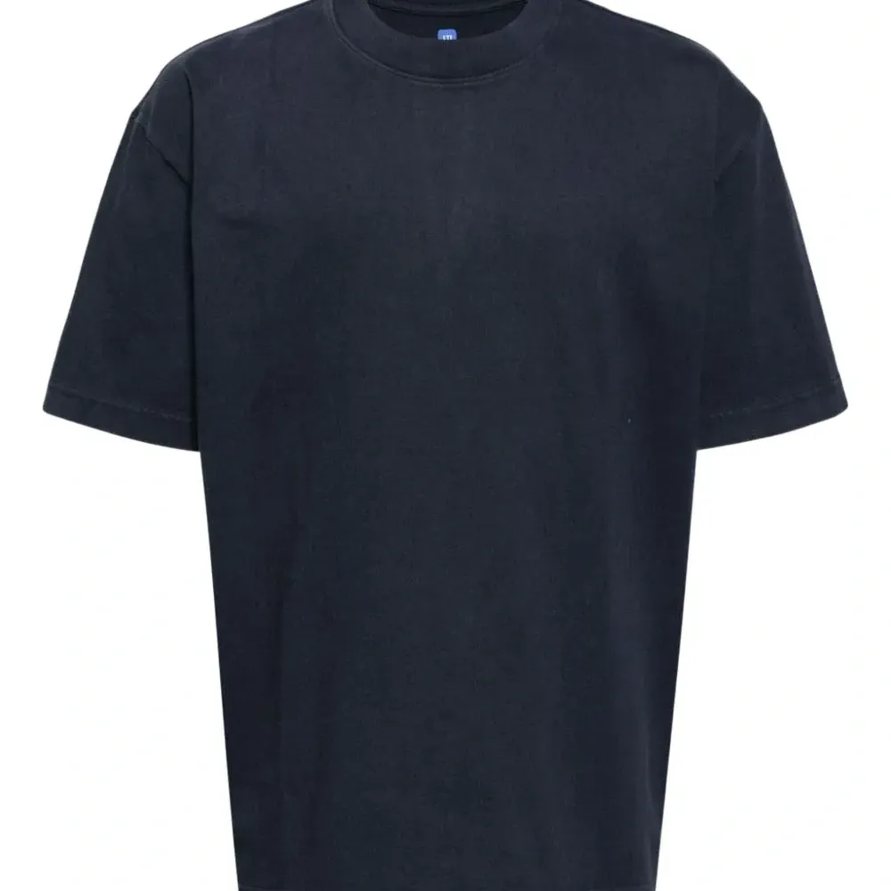 Футболка с круглым вырезом