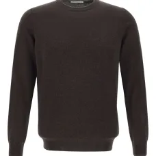 Свитер в рубчик с круглым вырезом