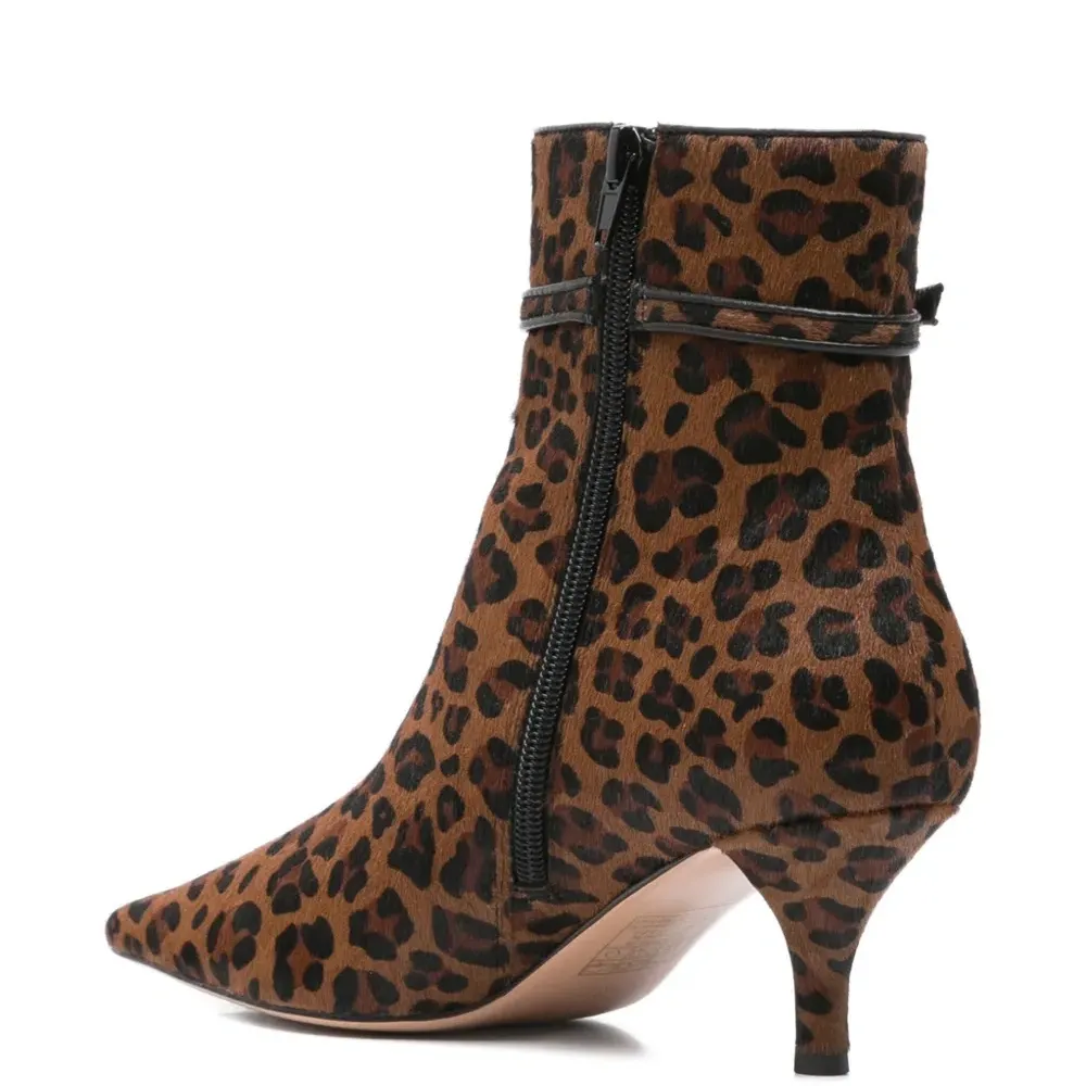 Ботильоны с леопардовым принтом