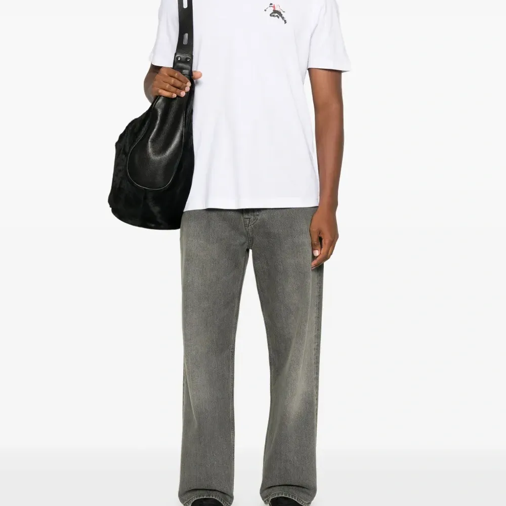 Футболка с графичным принтом