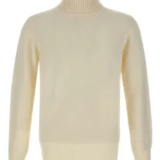 Свитер в рубчик с высоким воротником