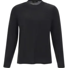 Свитер с круглым вырезом