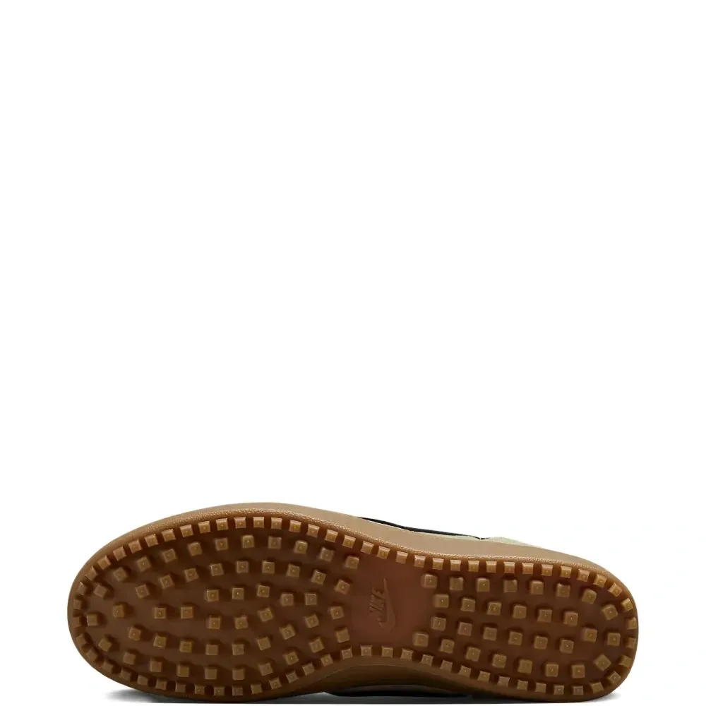 Замшевые кеды