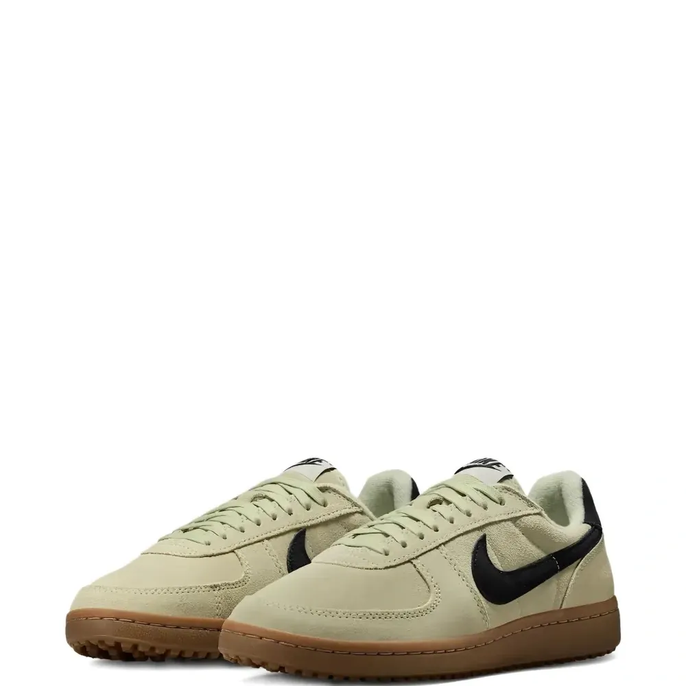 Замшевые кеды