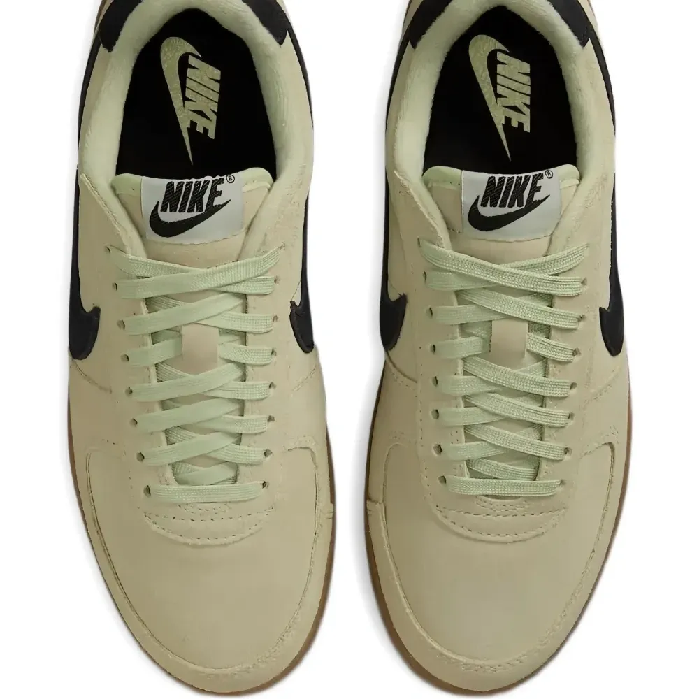 Замшевые кеды