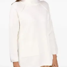 Свитер с высоким воротником