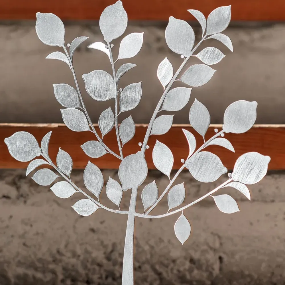 Скульптура Lemon Tree