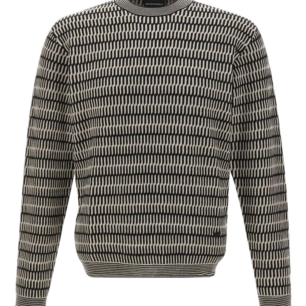 Свитер с узором