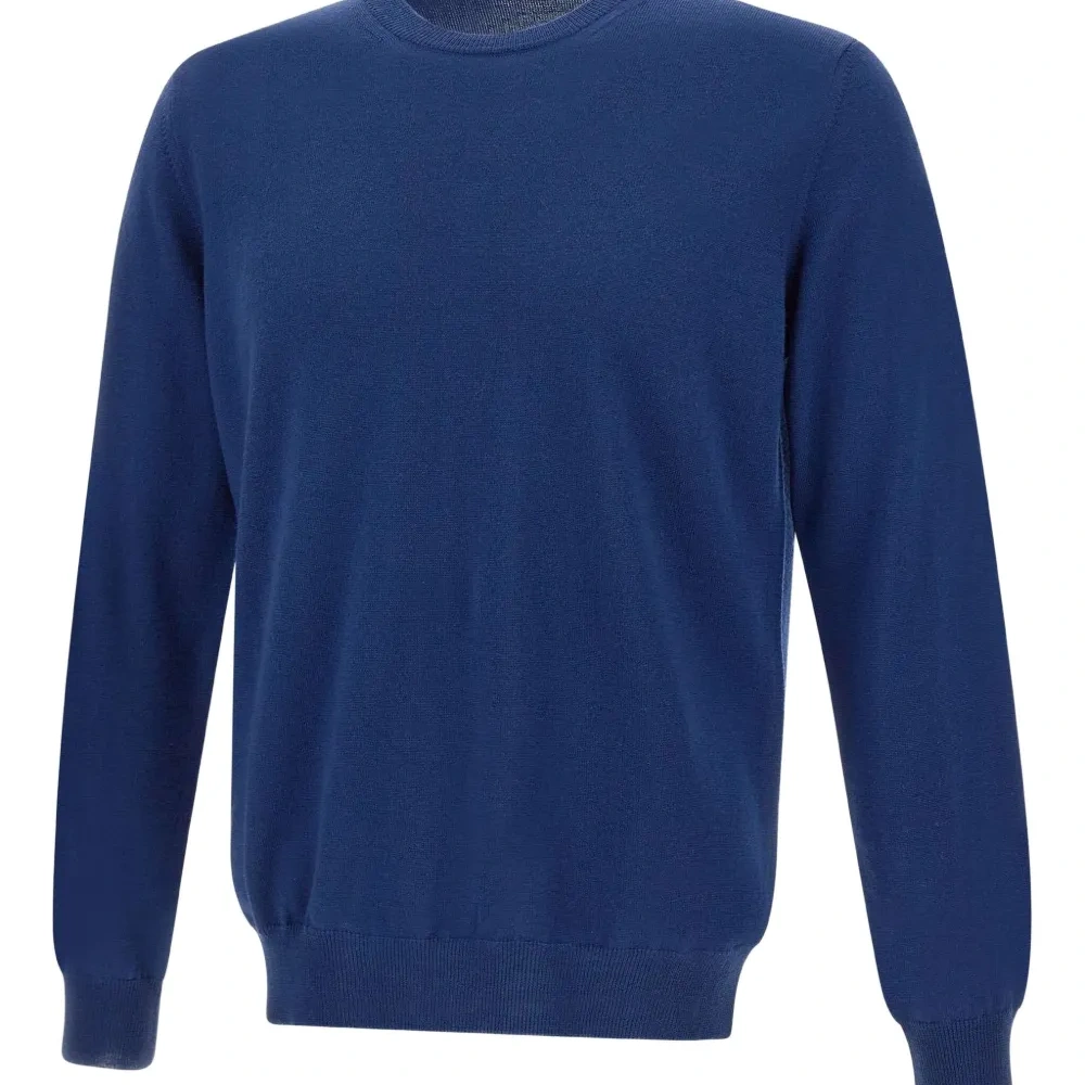 Свитер в рубчик с круглым вырезом