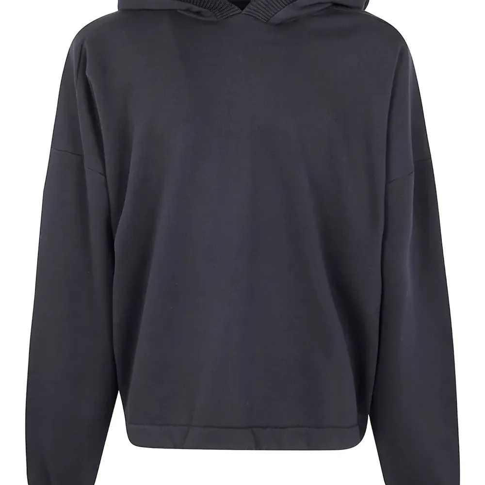 Худи с отделкой в рубчик